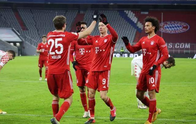  国米新援闪耀全场，助攻戴帽助球队登顶联赛榜首  